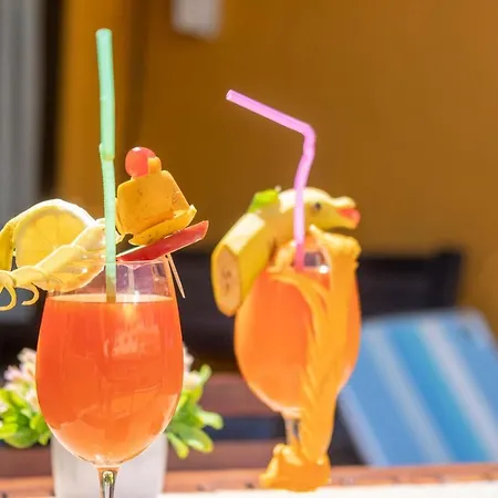 Sweet Coral Beach * 푸에르토 드 라 크루즈